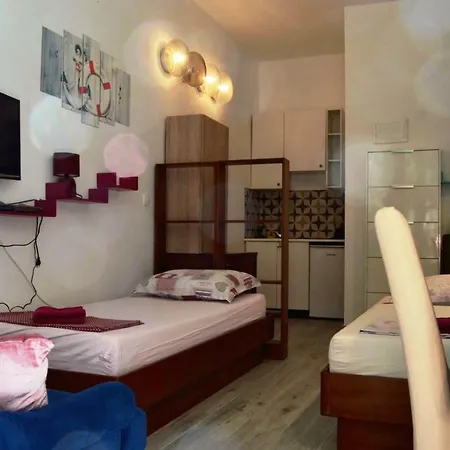 Apartment Studio Apartments